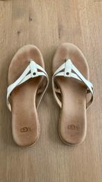 UGG slippers leer maat 38, Ophalen of Verzenden, Zo goed als nieuw