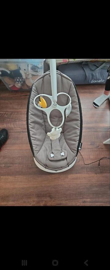 Elektrische babyschommel 4moms beschikbaar voor biedingen