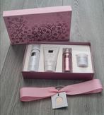 NIEUW Rituals Sakura giftset, Sieraden, Tassen en Uiterlijk, Uiterlijk | Lichaamsverzorging, Ophalen of Verzenden, Nieuw, Bodylotion, Crème of Olie