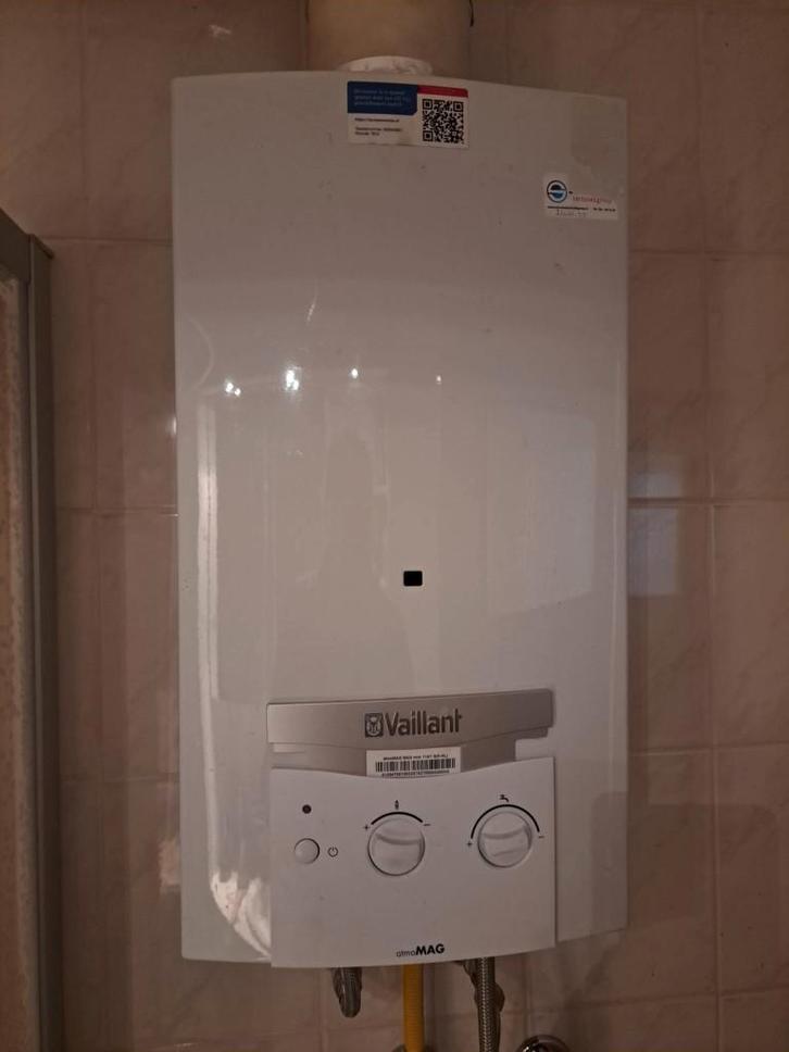 Vaillant geiser met elektronische ontsteking, Doe-het-zelf en Verbouw, Geisers en Boilers, Zo goed als nieuw, Geiser, Aardgas