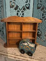 Brocante oud houten wandrekje, Antiek en Kunst, Curiosa en Brocante, Ophalen of Verzenden