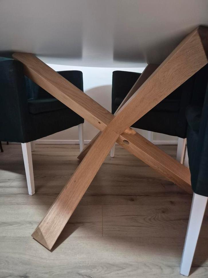Ronde witte tafel van Fonq, Huis en Inrichting, Tafels | Eettafels, Gebruikt, 100 tot 150 cm, 100 tot 150 cm, Rond, Ophalen