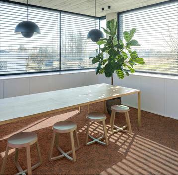 2TEC2 Vinyl tegels 50 x 50 beschikbaar voor biedingen