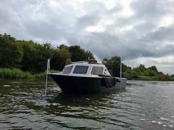 Karperboot beschikbaar voor biedingen