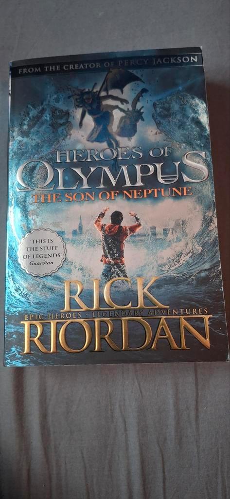 Helden van Olympus: De Zoon van Neptunus - Rick Riordan, Boeken, Fantasy, Nieuw, Ophalen of Verzenden