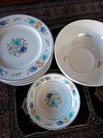 Porselein set van borden en schalen, Antiek en Kunst, Antiek | Servies los, Ophalen of Verzenden