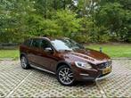 Volvo V60 Cross Country 2.0 T5 Polar+, Auto's, Euro 6, 4 cilinders, 1546 kg, 1600 kg