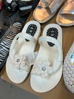 Grote partij 10.000 stuks slippers en schoenen, Ophalen, Nieuw