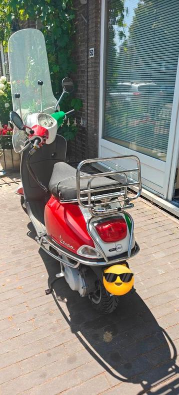 Vespa lx 50 zeer mooi 2takt ruilen kan tegen  beschikbaar voor biedingen