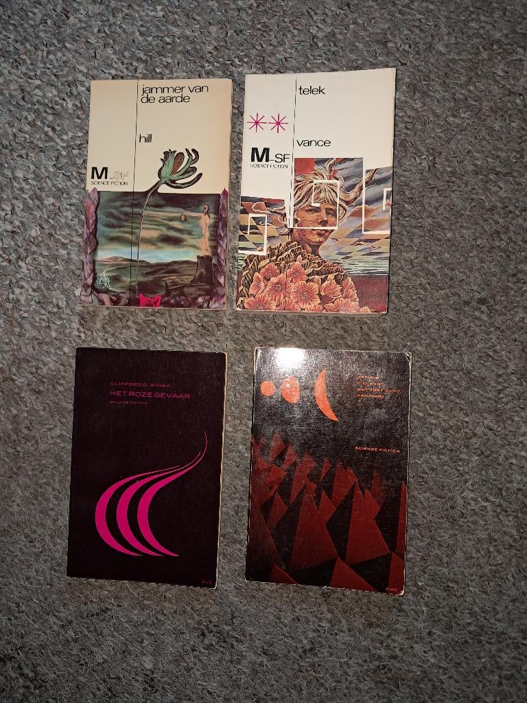4 sf boeken, Ophalen of Verzenden, Gelezen, Diverse auteurs