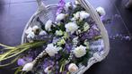 Witte plukmand met paarse en witte  en lila bloemen, Huis en Inrichting, Ophalen of Verzenden, Zo goed als nieuw