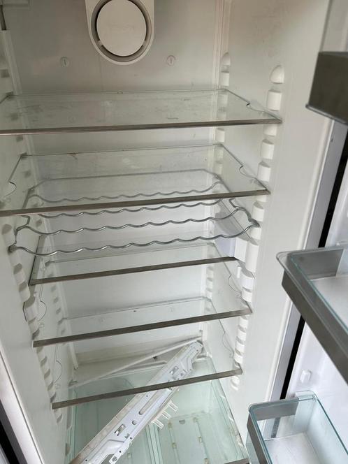 Miele koelkast inbouw A+, Witgoed en Apparatuur, Koelkasten en IJskasten, Zo goed als nieuw, Zonder vriesvak, 200 liter of meer