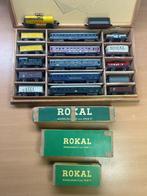 Rokal modelspoor set locomotieven en wagons 12mm TT 1:120, Hobby en Vrije tijd, Modeltreinen | Overige schalen, Gelijkstroom, Analoog