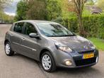 Renault CLIO 1.2 AUTHENTIQUE - 5 drs. - 58.000 km., 47 €/maand, Origineel Nederlands, Te koop, Zilver of Grijs