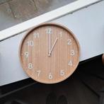 Gratis houten klok 30 cm., Huis en Inrichting, Woonaccessoires | Klokken, Ophalen, Zo goed als nieuw, Analoog, Wandklok