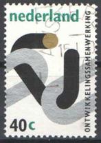 Nederland NVPH nr 1037 gestempeld Ontw. Samenwerking 1973, Postzegels en Munten, Postzegels | Nederland, Verzenden, Na 1940, Gestempeld