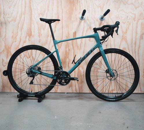 Giant Revolt Shimano GRX L Gebruikt Carbon Gravelbike, Fietsen en Brommers, Fietsen | Racefietsen, Giant, Meer dan 20 versnellingen