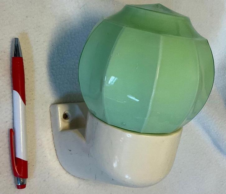 Art Deco wandlamp met groen glas, Antiek en Kunst, Antiek | Lampen, Ophalen