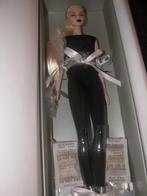 Fashion Royalty Luchia Future Bound NRFB, Verzamelen, Poppen, Verzenden, Nieuw, Fashion Doll