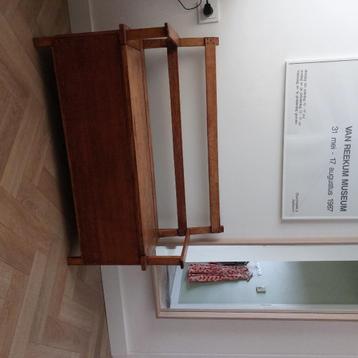 Klepbank kind hout vintage beschikbaar voor biedingen
