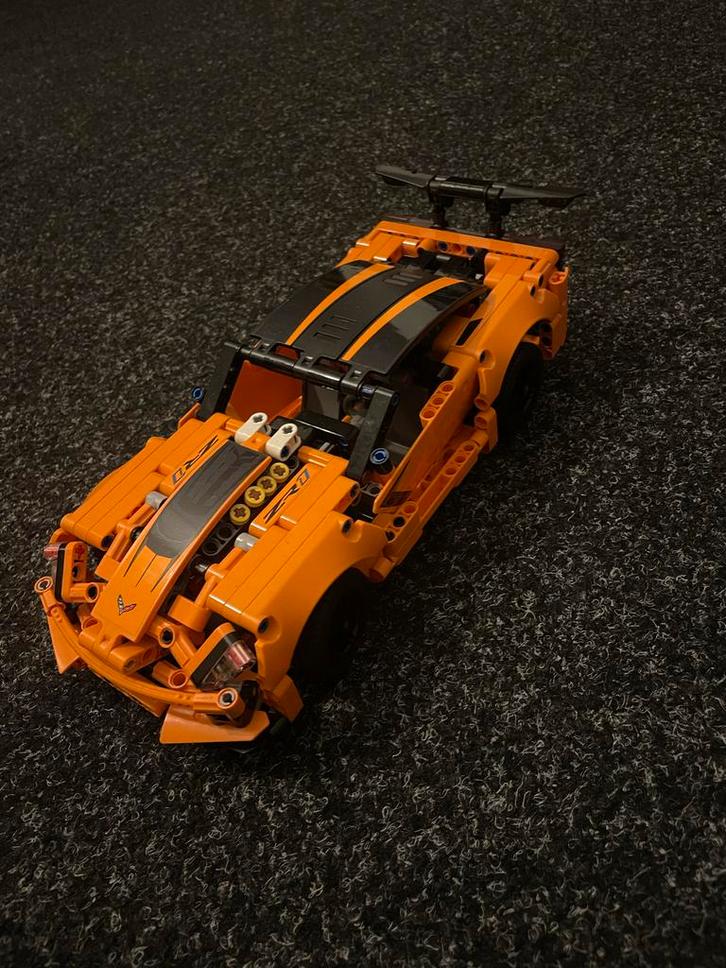 Lego Technic Corvette - Oranje Sportwagen, Kinderen en Baby's, Speelgoed | Duplo en Lego, Zo goed als nieuw, Lego, Complete set
