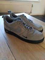 nike air force one low 07 lv8 mt44, Ophalen of Verzenden, Zo goed als nieuw, Wit