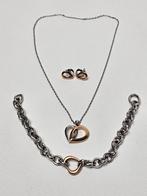 # XEN Hanger. Armband en Oorbellen met hartjes. Hart ketting, Ophalen of Verzenden, Gebruikt, Zilver, Overige materialen