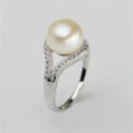 verstelbare zilverkleurige ring met witte zoetwaterparel,, Sieraden, Tassen en Uiterlijk, Overige materialen, Wit, Nieuw, Ophalen of Verzenden