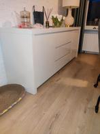 Hoogglans witte dressoir, Huis en Inrichting, Kasten | Dressoirs, Ophalen, Zo goed als nieuw, 25 tot 50 cm, 150 tot 200 cm