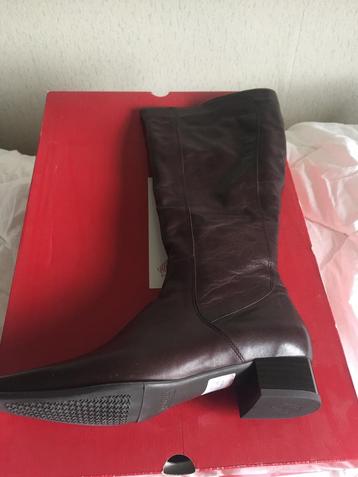 Nieuw maat 38,5 prachtige hoge leren laarzen Helioform beschikbaar voor biedingen