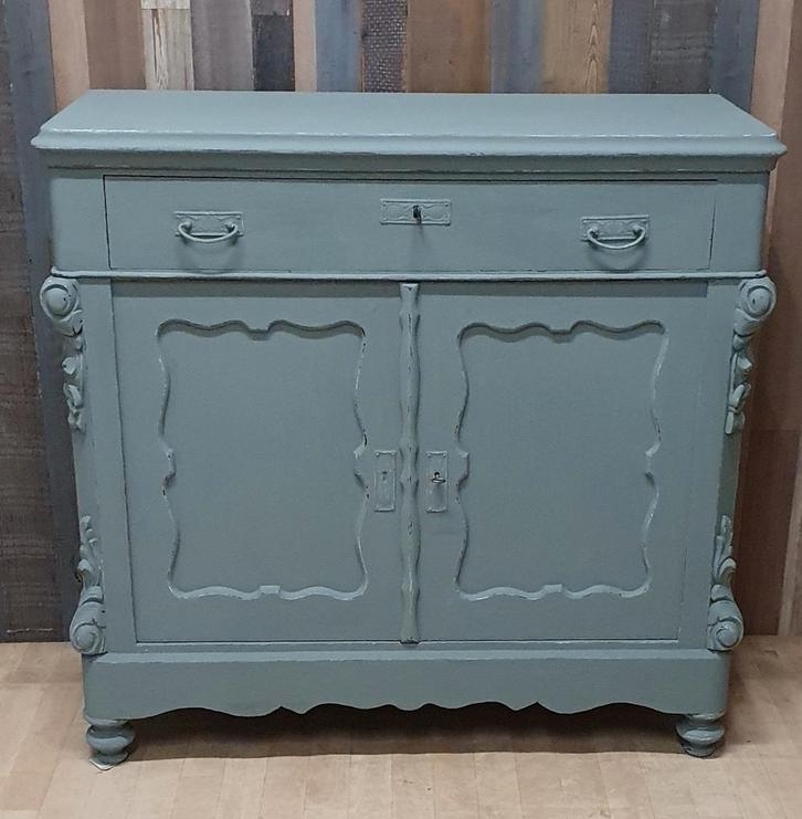 Brocante halkast TV kast meidenkast kledingkast in grijs, Antiek en Kunst, Curiosa en Brocante, Ophalen