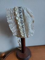 Antiek poppenmutsje van kant, Antiek en Kunst, Antiek | Kleding en Accessoires, Ophalen of Verzenden