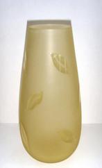 Retro matglazen vaas met geslepen bladeren decoratie., Ophalen of Verzenden