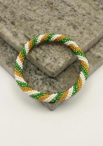 Glaskralen armband - wit, groen en goud - RB132 beschikbaar voor biedingen