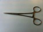 Arterieklemmen en overig RVS instrumentarium medicon
