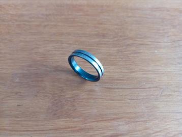 Duimring heren design  beschikbaar voor biedingen