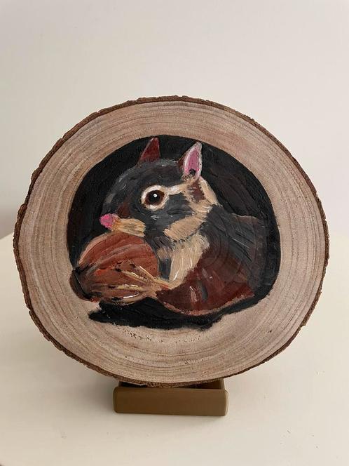 Eekhoorn op boomschijf, Huis en Inrichting, Woonaccessoires | Schilderijen, Tekeningen en Foto's, Nieuw, Schilderij, Minder dan 50 cm
