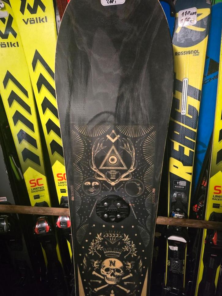 167cm NITRO  MAGNUM POWERPOOS WIDE BODY NP.620, Sport en Fitness, Snowboarden, Zo goed als nieuw, Board, Ophalen of Verzenden