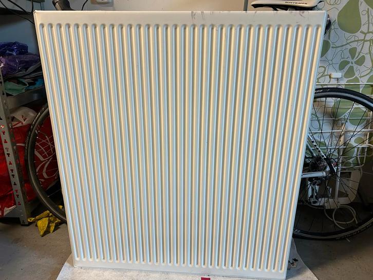 Radiator - Gebruikt, Doe-het-zelf en Verbouw, Verwarming en Radiatoren, Gebruikt, Radiator, 500 tot 800 watt, 30 tot 80 cm, 60 tot 150 cm