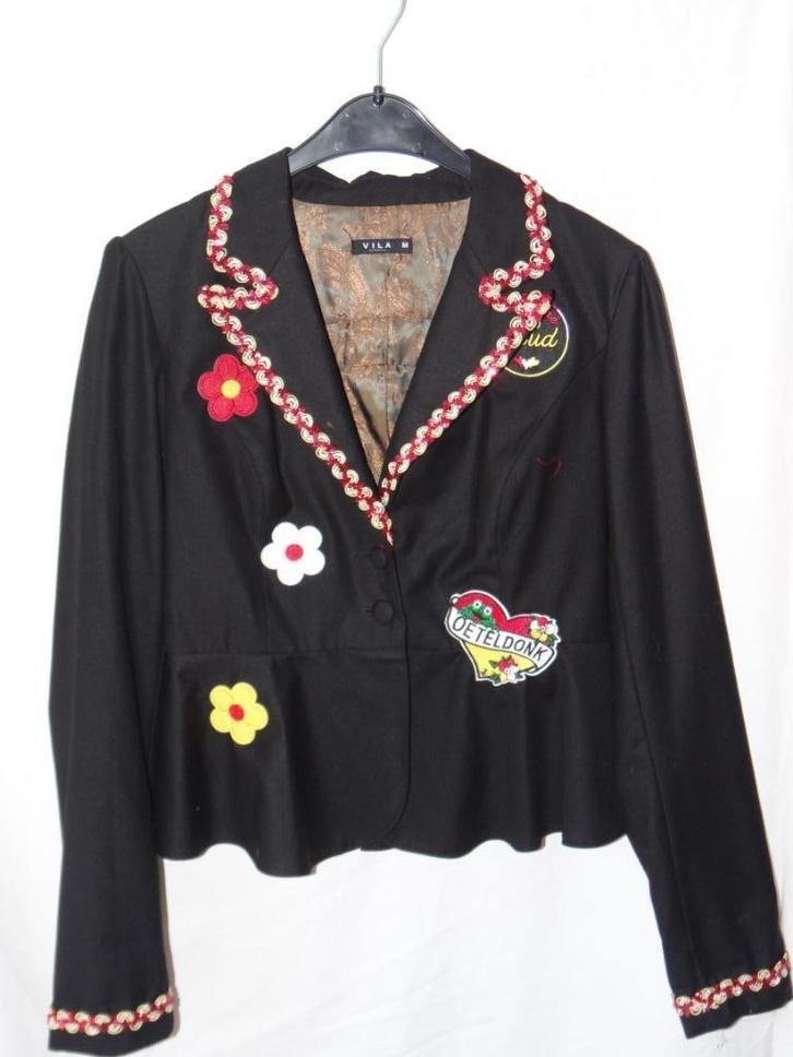 Leuk zwart OETELDONK/DEN BOSCH jas met emblemen (5), Kleding | Dames, Carnavalskleding en Feestkleding, Gedragen, Kleding, Carnaval
