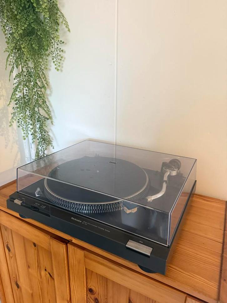 Technics SL-D2 Platenspeler + Phono Equalizer, Audio, Tv en Foto, Platenspelers, Zo goed als nieuw, Platenspeler, Technics, Pitch-regelaar