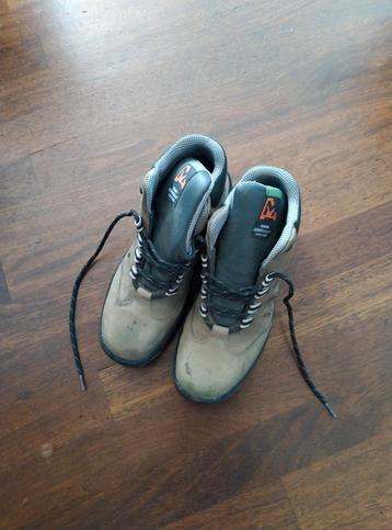 Werkschoenen Emma - maat 44 beschikbaar voor biedingen