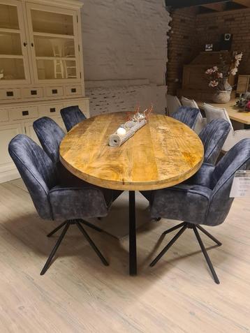VOORRAAD 6 Draaibare Eetkamerstoelen Sting €954 €795 (17) beschikbaar voor biedingen