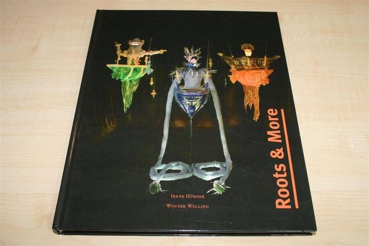 De Reis van de Geesten — Catalogus Afrika Museum [Roots], Boeken, Kunst en Cultuur | Beeldend, Zo goed als nieuw, Ophalen of Verzenden