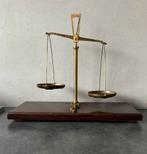 Koperen Balans op houten plankje, Antiek en Kunst, Antiek | Gereedschap en Instrumenten, Ophalen of Verzenden
