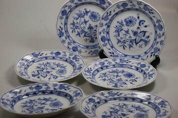 6 Grote borden met Zwiebelmuster decor door Meissen beschikbaar voor biedingen