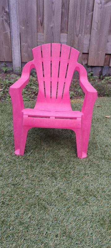 Roze Kinderstoel Tuin/Terras beschikbaar voor biedingen