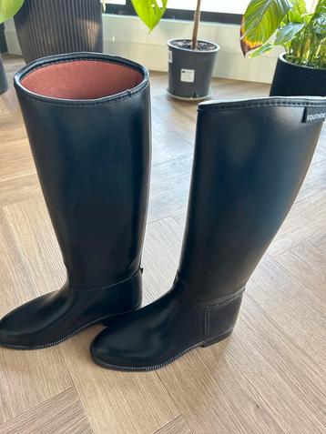 Equitheme paardrijlaars nieuwstaat mt 36 beschikbaar voor biedingen