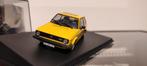 Volkswagen Golf mk1 geel met open dak,1:43 in vitrinedoosje, Hobby en Vrije tijd, Modelauto's | 1:43, Ophalen of Verzenden, Nieuw