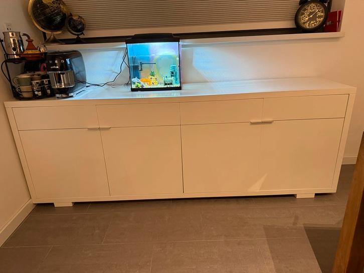 Witte dressoir kast, Huis en Inrichting, Kasten | Dressoirs, Zo goed als nieuw, Ophalen of Verzenden